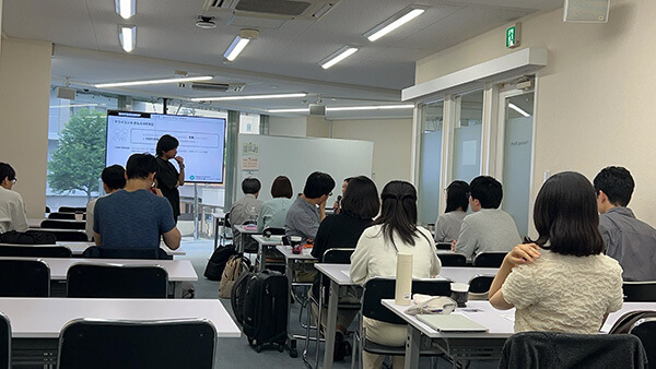 コースF 依存症の認知行動療法　講義の様子